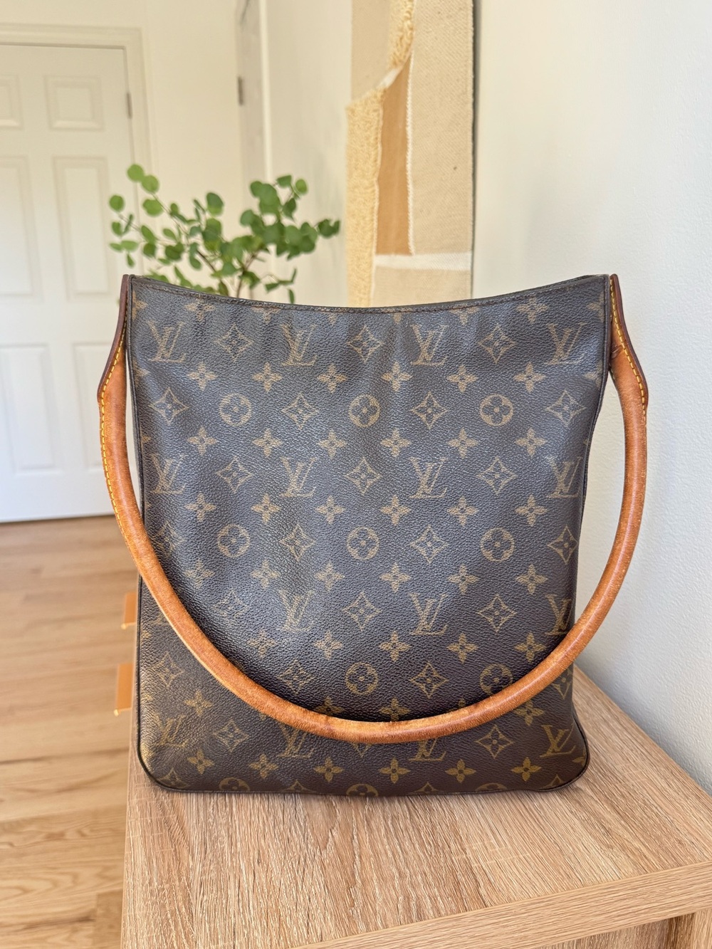 ✅AUTH✅LOUIS VUITTON LOOPING GM